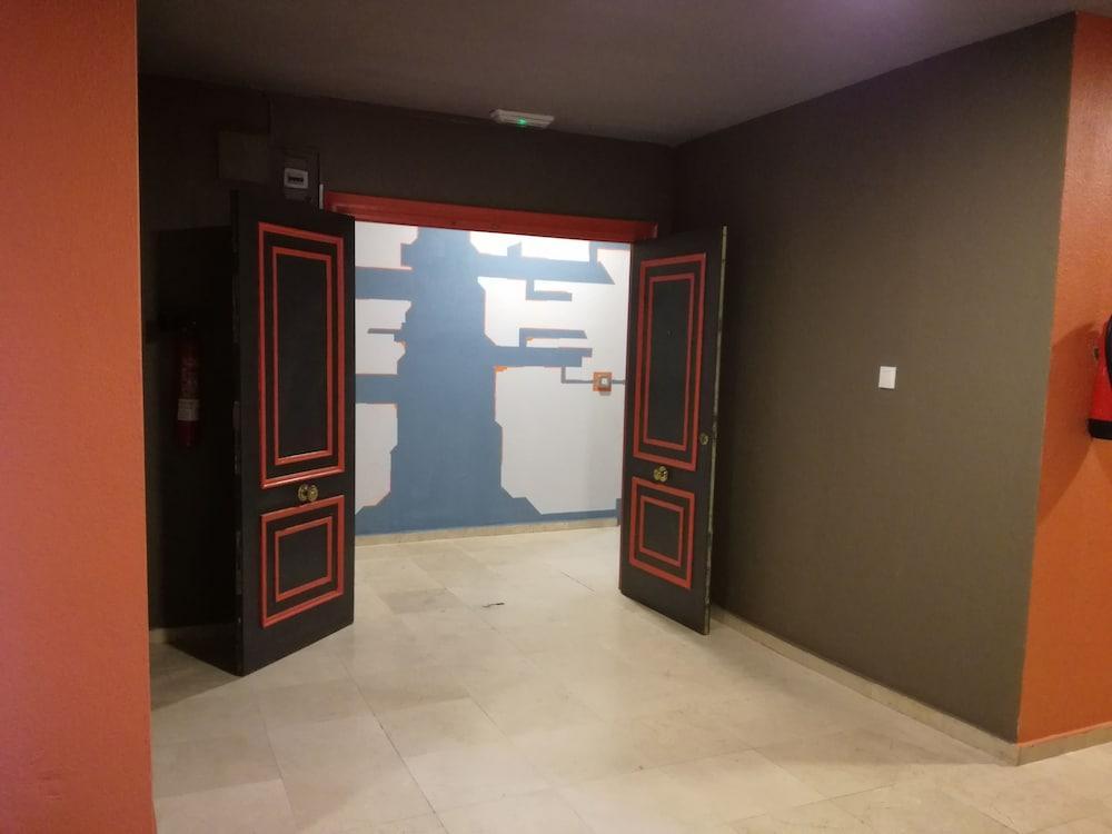 Hostel Puerto Algeciras Exterior photo