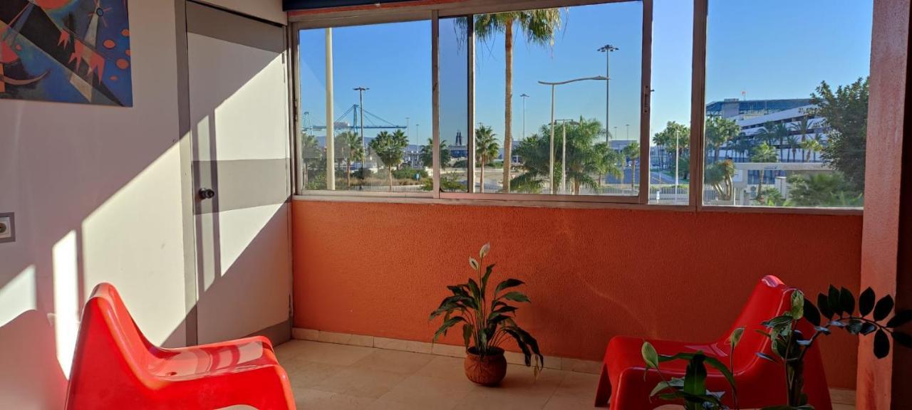 Hostel Puerto Algeciras Exterior photo