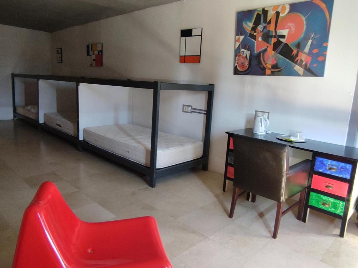 Hostel Puerto Algeciras Exterior photo